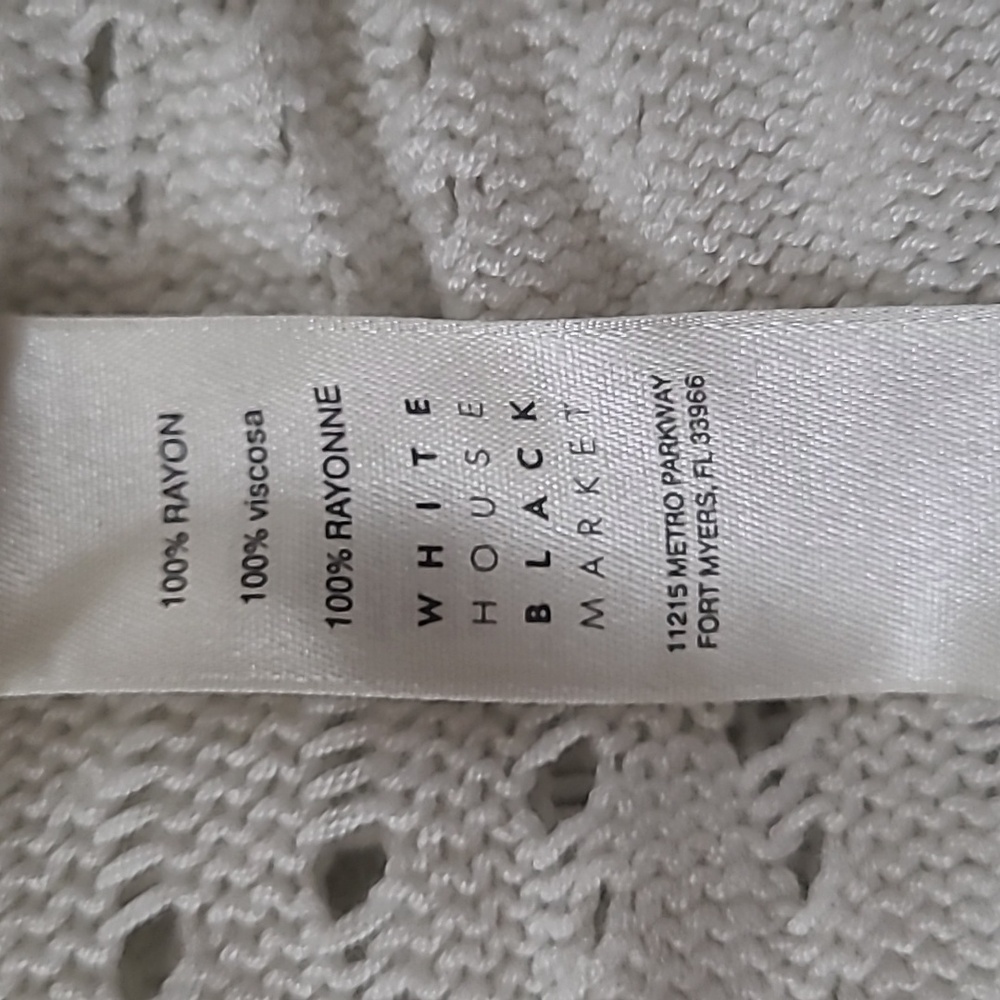 WHITE HOUSE BLACK MARKET Women's White V Back Sweater Size L - Picture 12 of 14